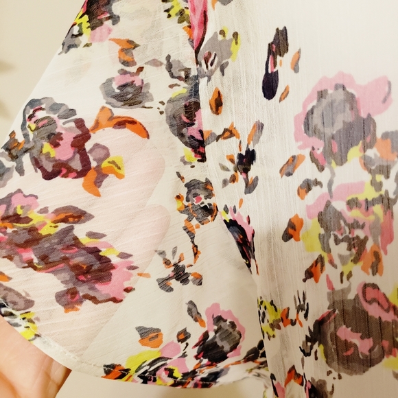 KIMCHI BLUE by UO | FLUTTER SLEEVE CHIFFON… - Picture 9 of 12